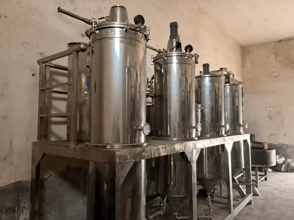 Edible oil refining equipment module example